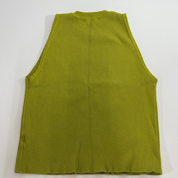Emerson Lang Vibrant Lime Sleeveless Knit Top - Picture 2 of 6